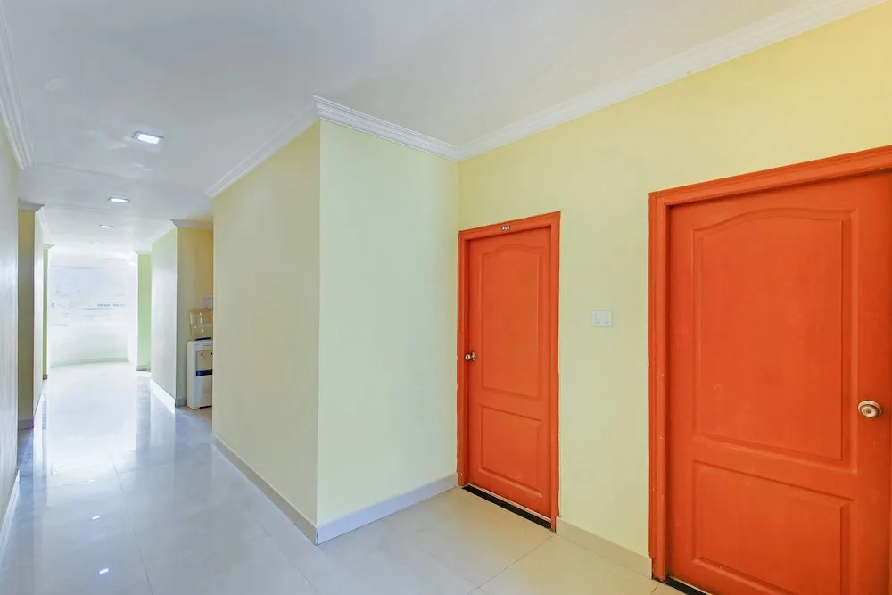 Super Hotel O Golden Hive Madhapur Near Shilparamam