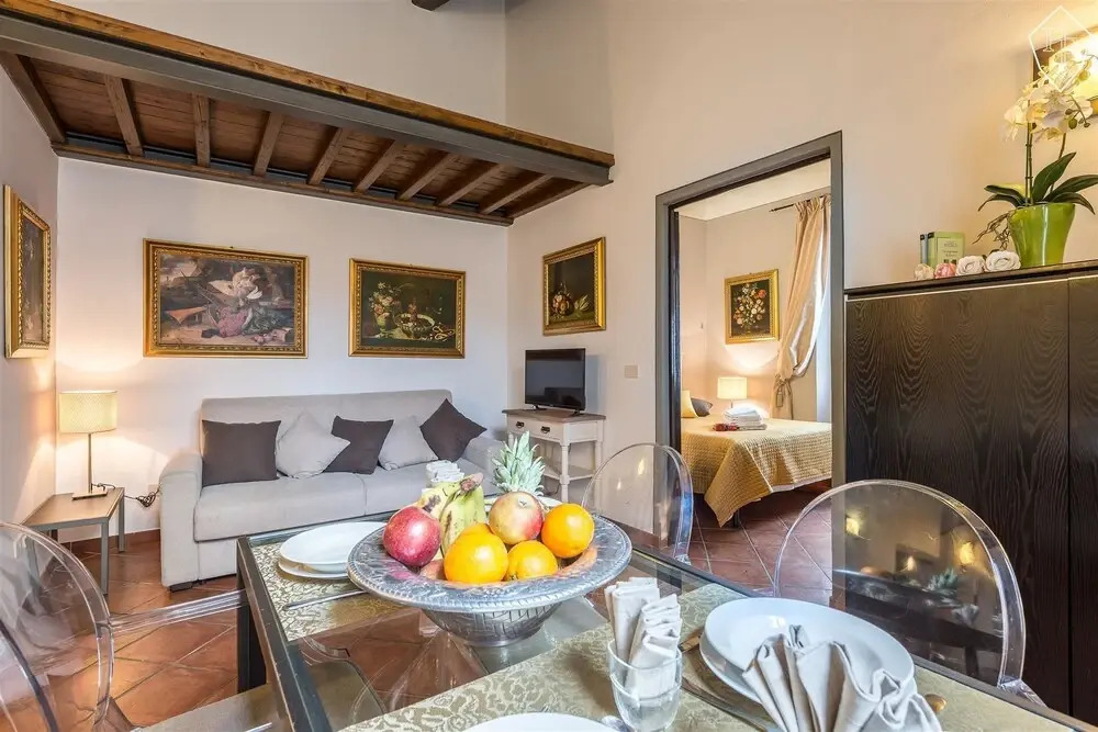 Calzaiuoli Apartments by Mamo Florence