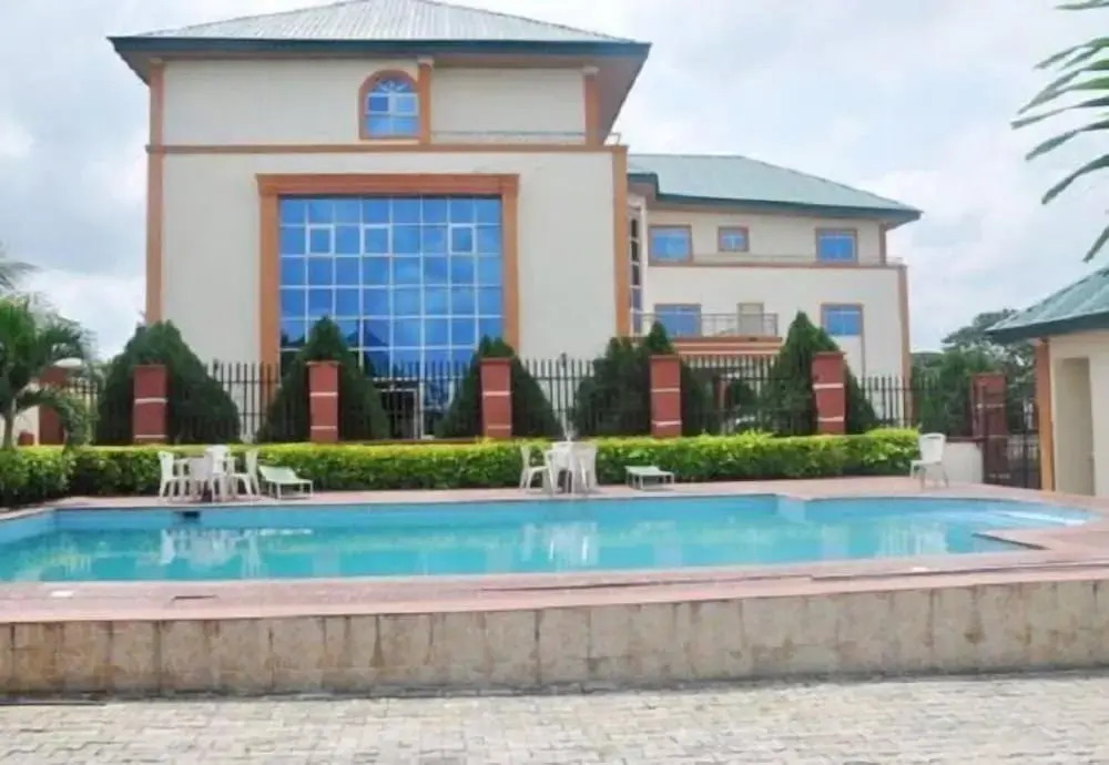 Mangel Hotel and Suites