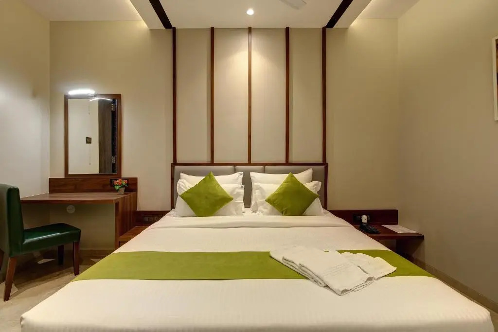 Magnus Fortune House Business Hotel , Magarpatta Pune
