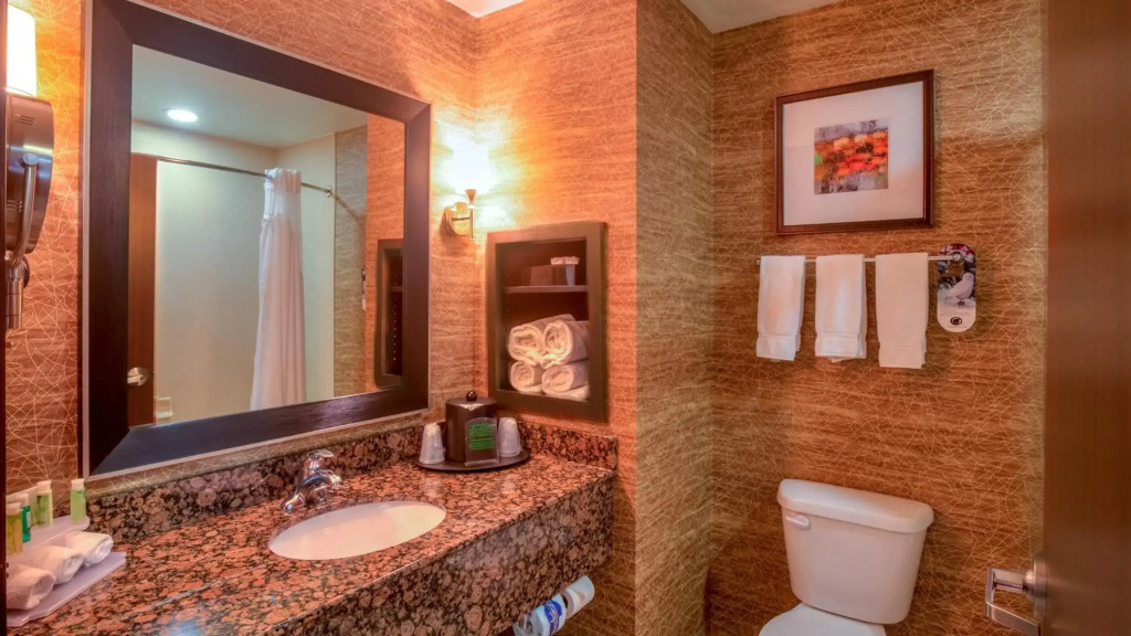 Holiday Inn Express Hotel and Suites Elk City by IHG