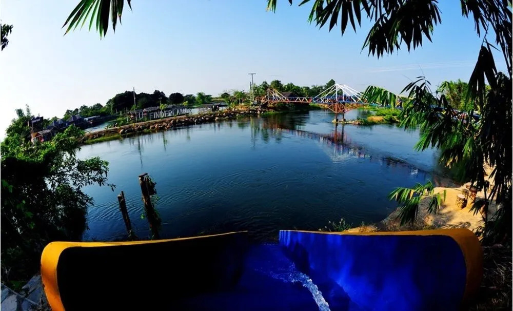 Finderland Resort