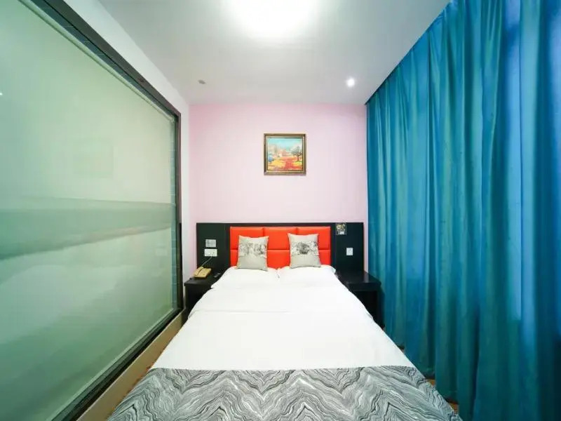 Shell Hotel (Sanli Street Subway Station, Laoshan Road, Bohai District, Hefei)