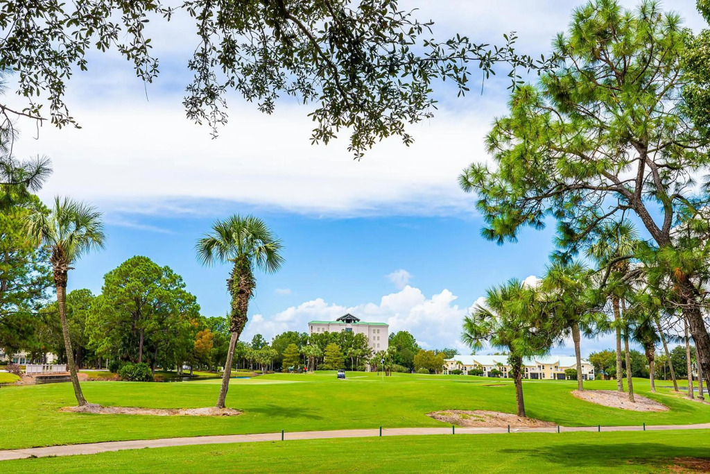 Fairways 260