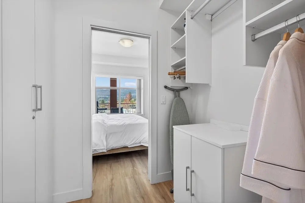 Spectacular View 1 Bdrm