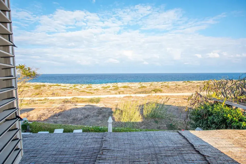 Artisan No 6 First Line Seafront villa