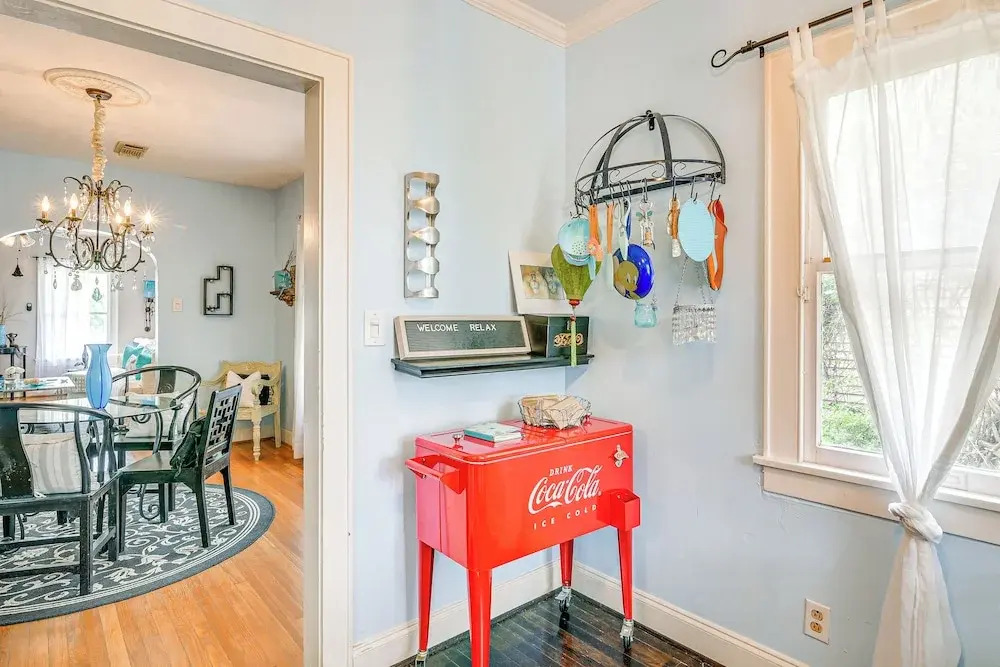 1/2 Mi to Beach! Pet-Friendly Dtwn Galveston Home