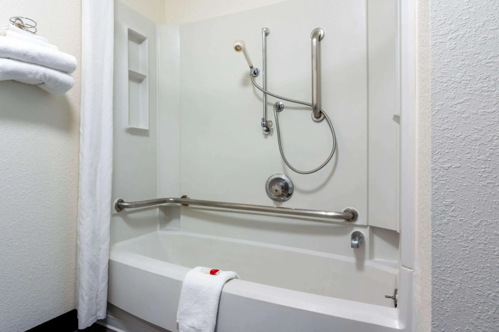 Super 8 by Wyndham Spokane Valley