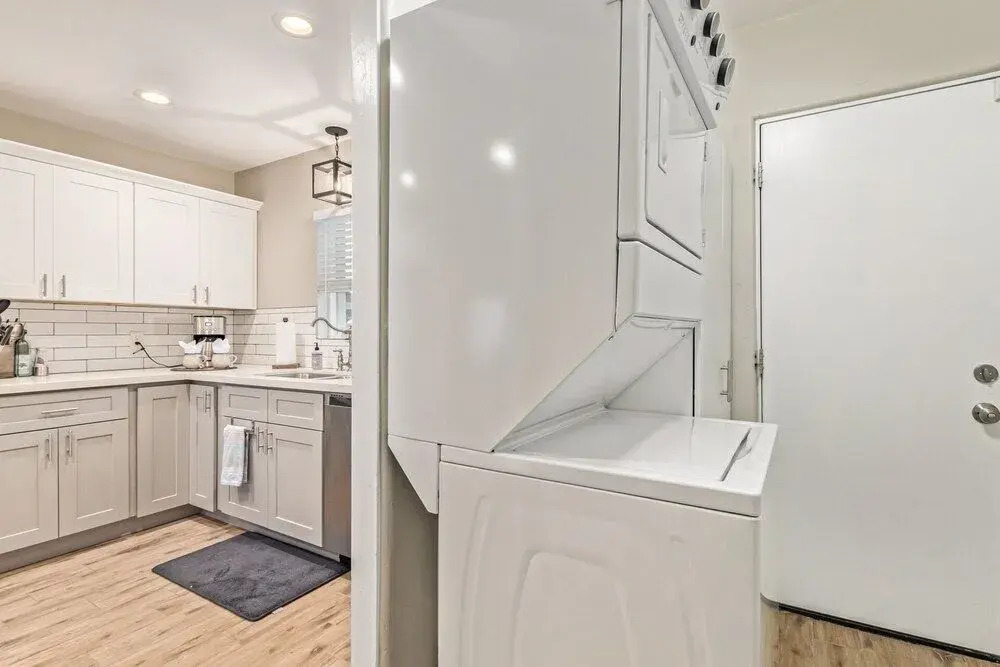 Pepper Mesa 4 Bedroom Home by Redawning