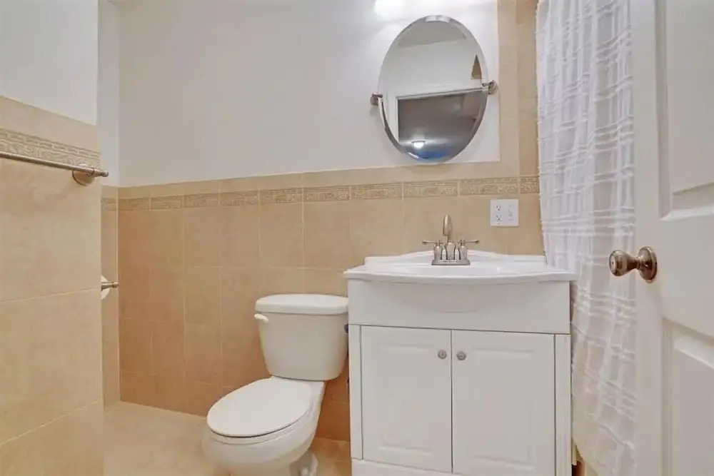 Spacious 2 Br Apt! 20 Min To Time Sq / Manhattan! 2 Bedroom Apts