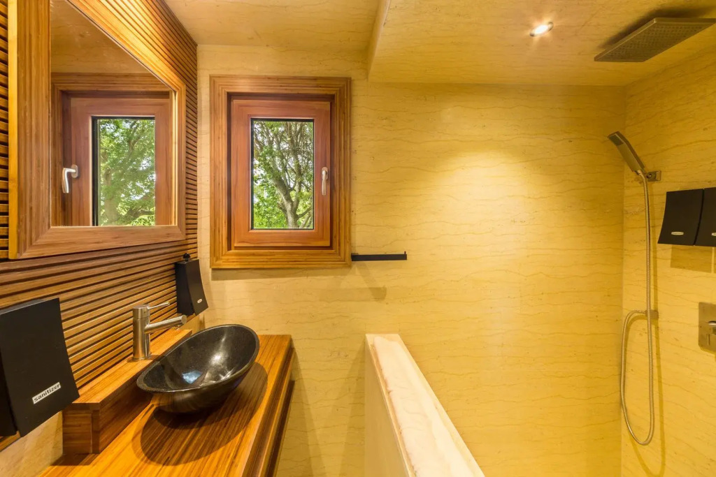 Kokomo Botanical Resort - Caribbean Family Cottages