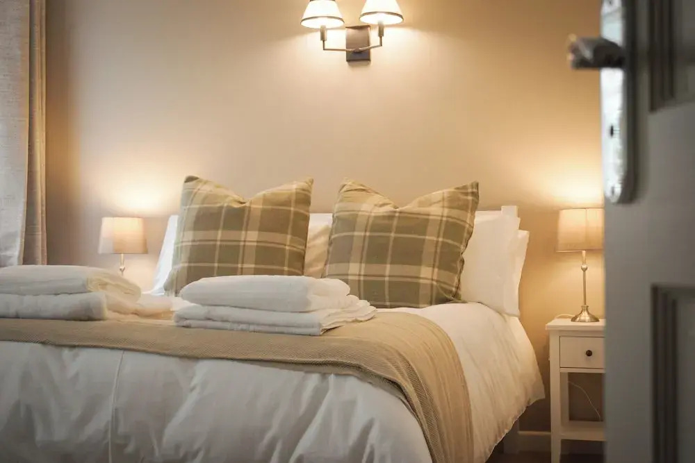 Lemon Tree Rooms - Newly Refurbished Coastal Stay