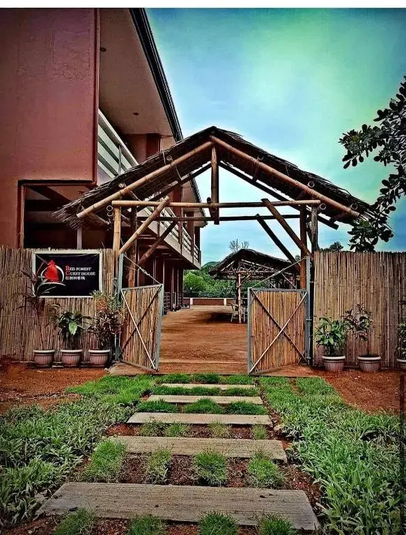 AV7 Guest House