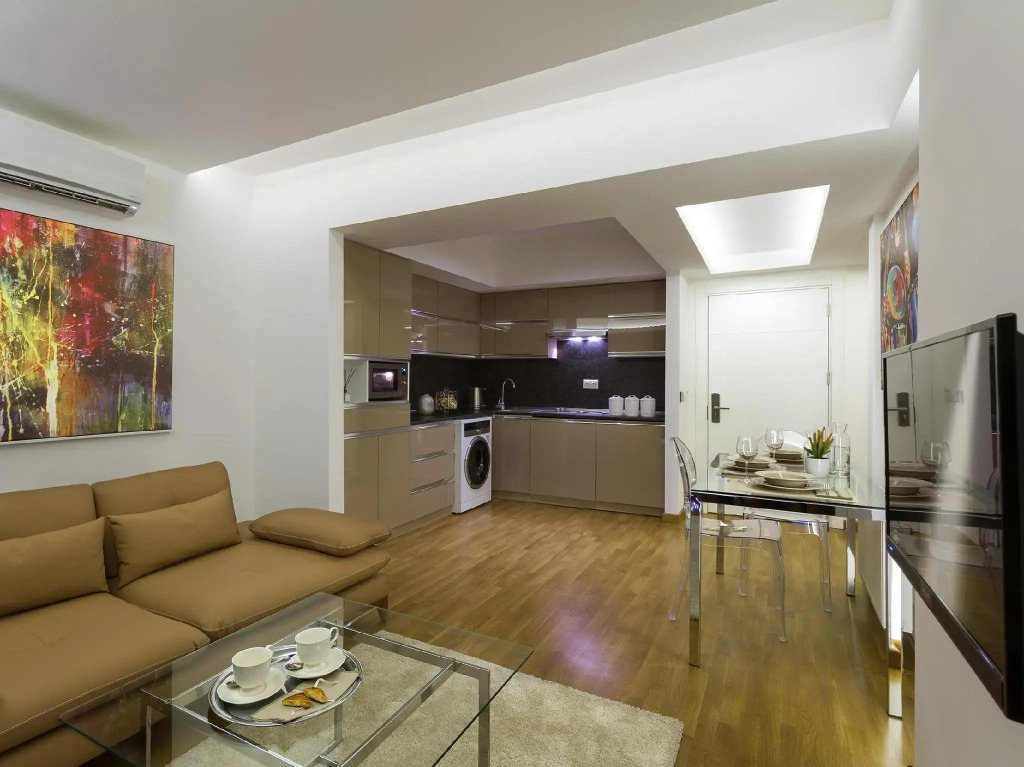 The Place Suit & Apartments