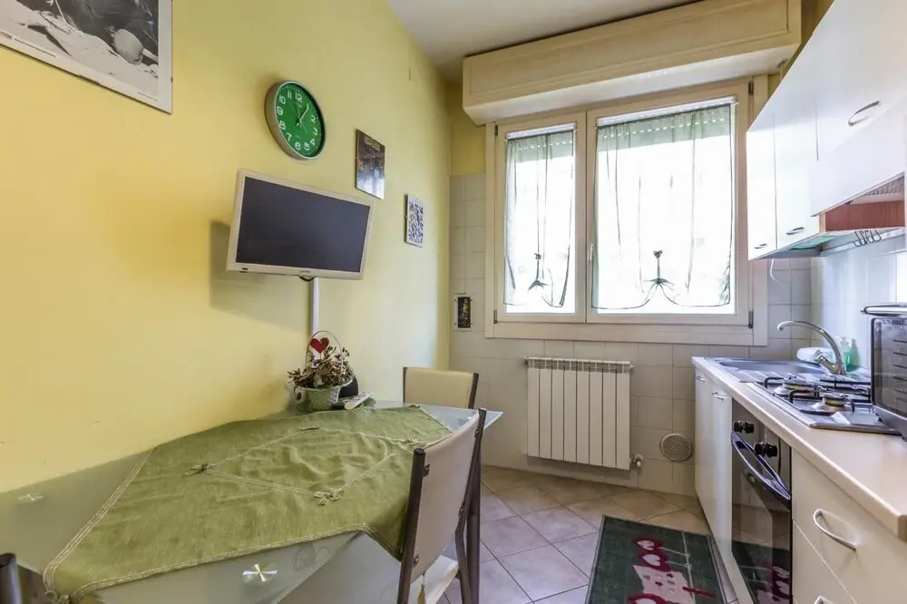 Dossetti in Bologna with 1 bedrooms and 1 bathrooms