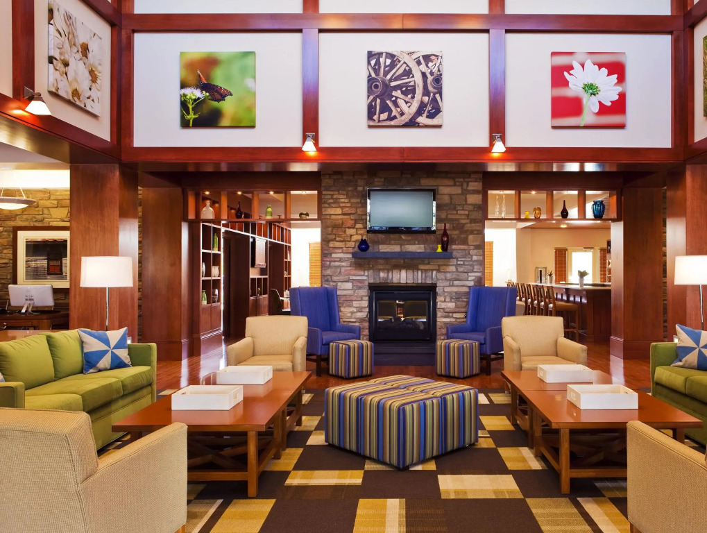 Holiday Inn Express Columbus Airport Easton
