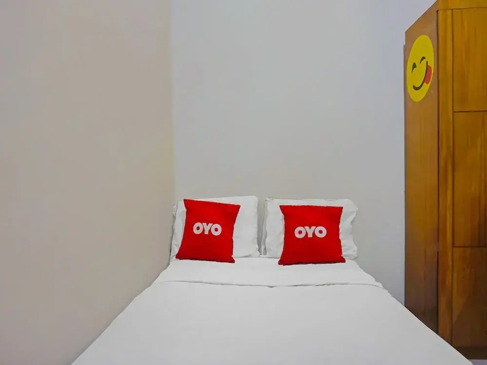 OYO 92285 Penginapan 21 Near Pasar Baru