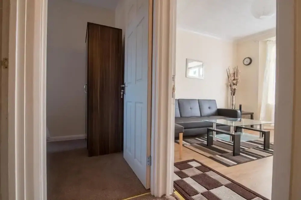 2 bedroom serviced & equipped house