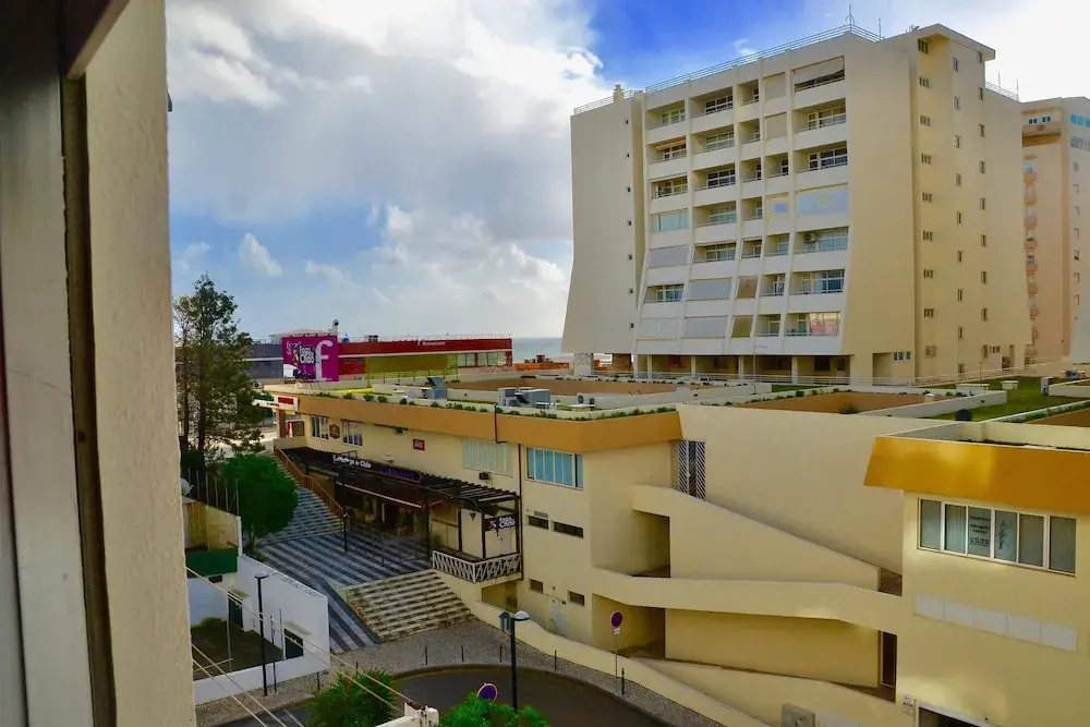 Apartment With one Bedroom in Portimão, With Wifi - 100 m From the Bea