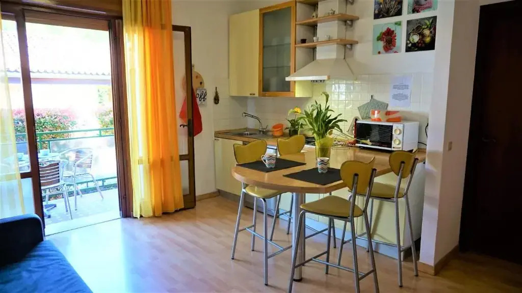 Lovely Flat on the Mezzanine Floor With Garden and Terrace by Beahost Rentals