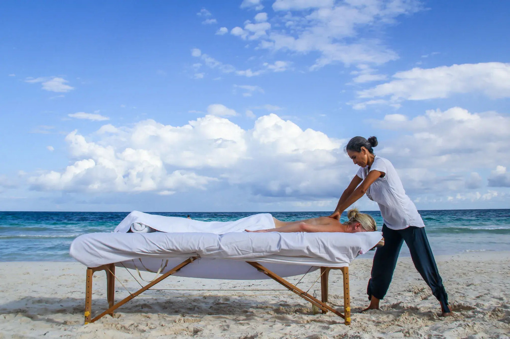Playa Canek Beachfront Eco Hotel