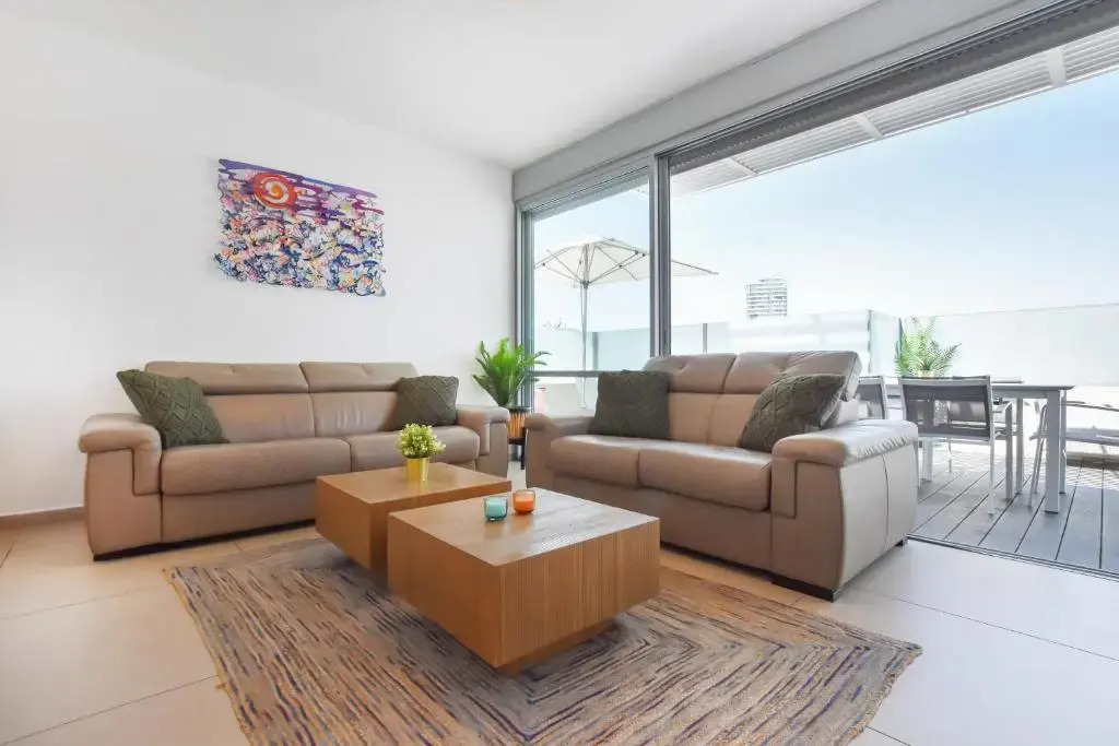 Airy 3BR Duplex Penthouse in Bograshov 71 by HolyGuest