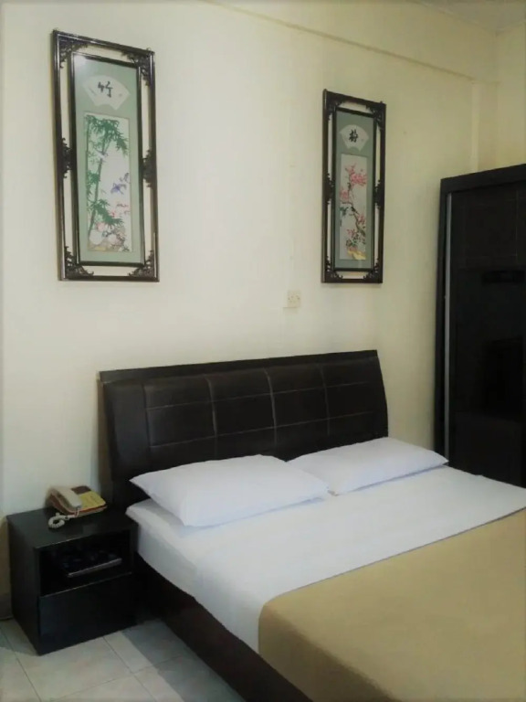 Ang's Hotel