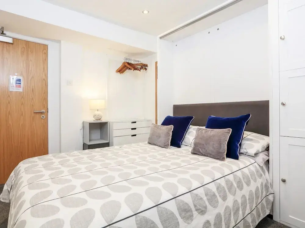 35 The Salcombe