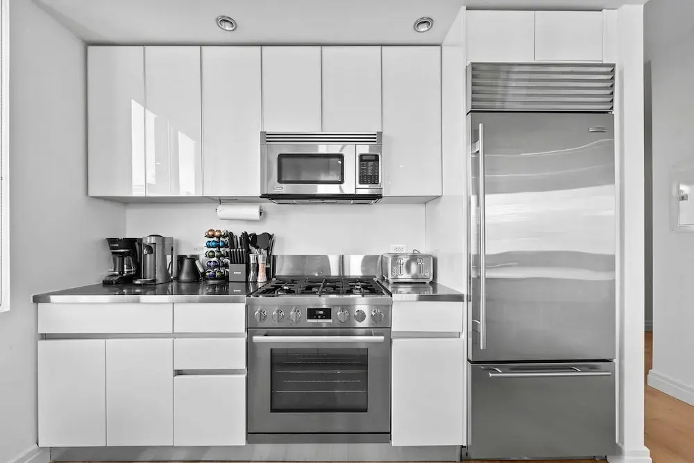 Forte Select Xxii by Rove 2BR Midtown West Apt