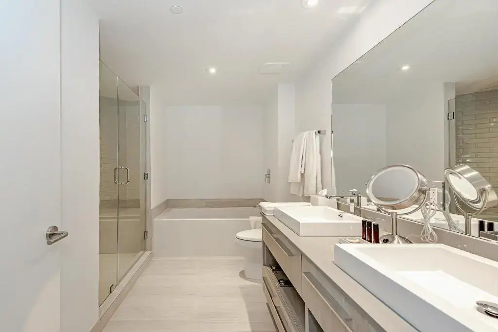 5 Infinity Pool Front Ocean View: Brand New 2BR