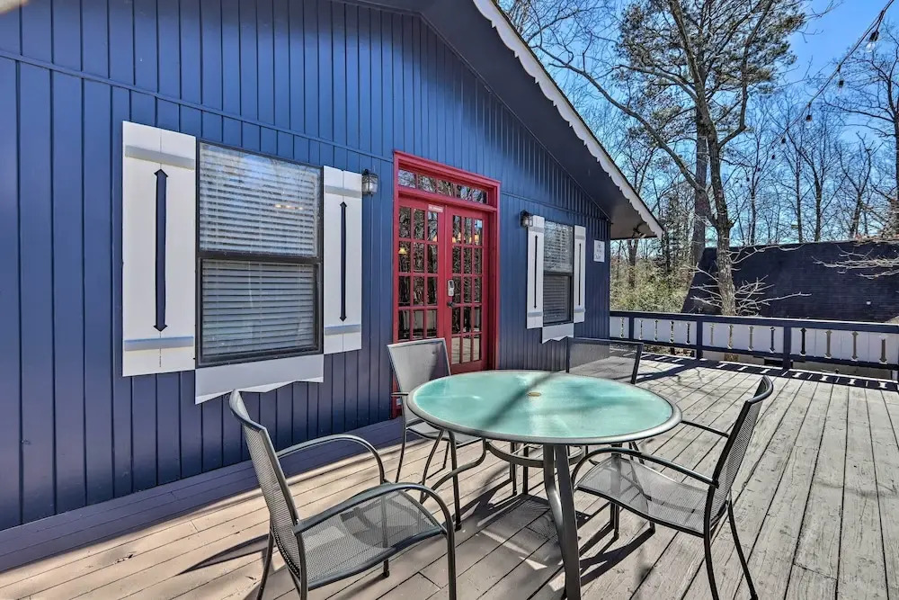 Cozy Caymus Cabin ~ 3 Miles to Callaway Gardens!