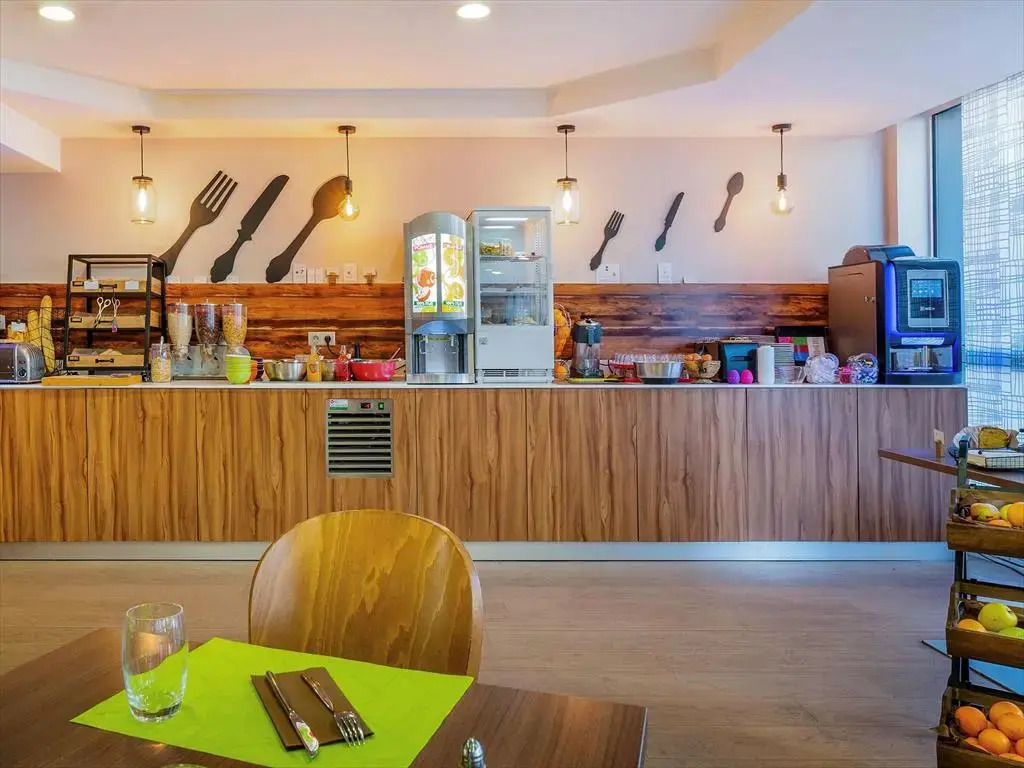 ibis Styles Tours Centre