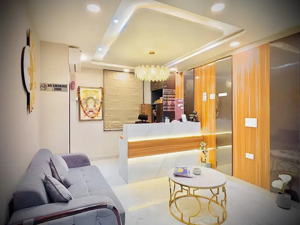 Hotel Grand Aana Inn