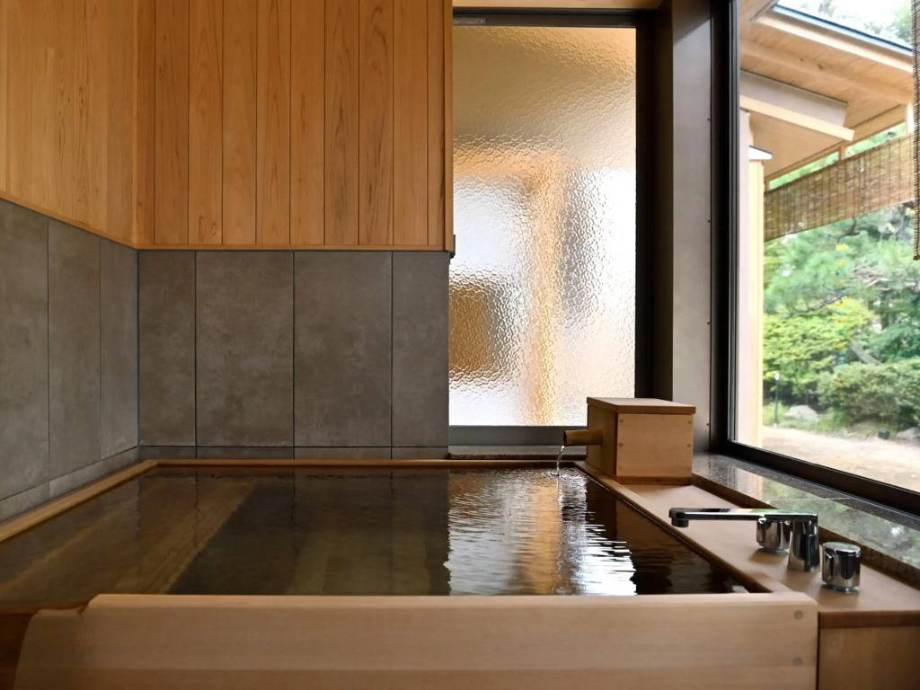 Awara Onsen Kofu Yuden Beniya