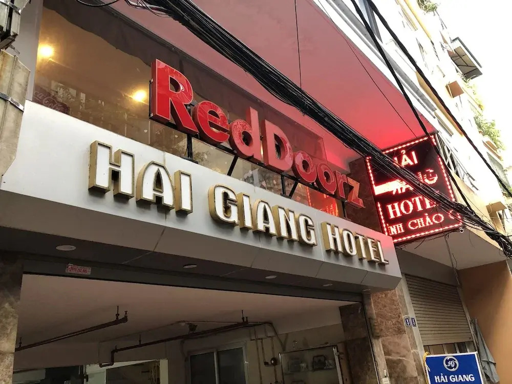 RedDoorz Near Nguyen Chi Thanh Street
