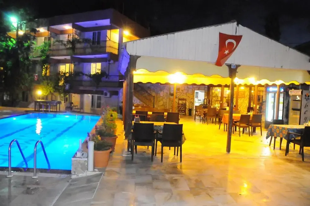Hotel Dort Mevsim