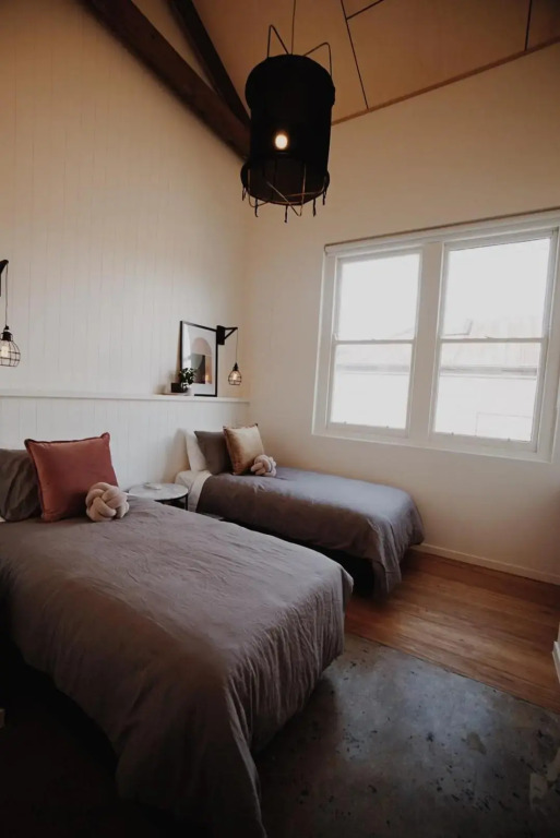 THE WAREHOUSE APARTMENTS