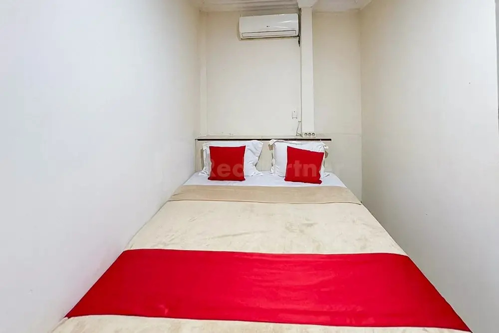 My home2 Mall Ciputra Cibubur Redpartner
