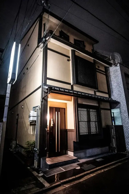 Tomozuru