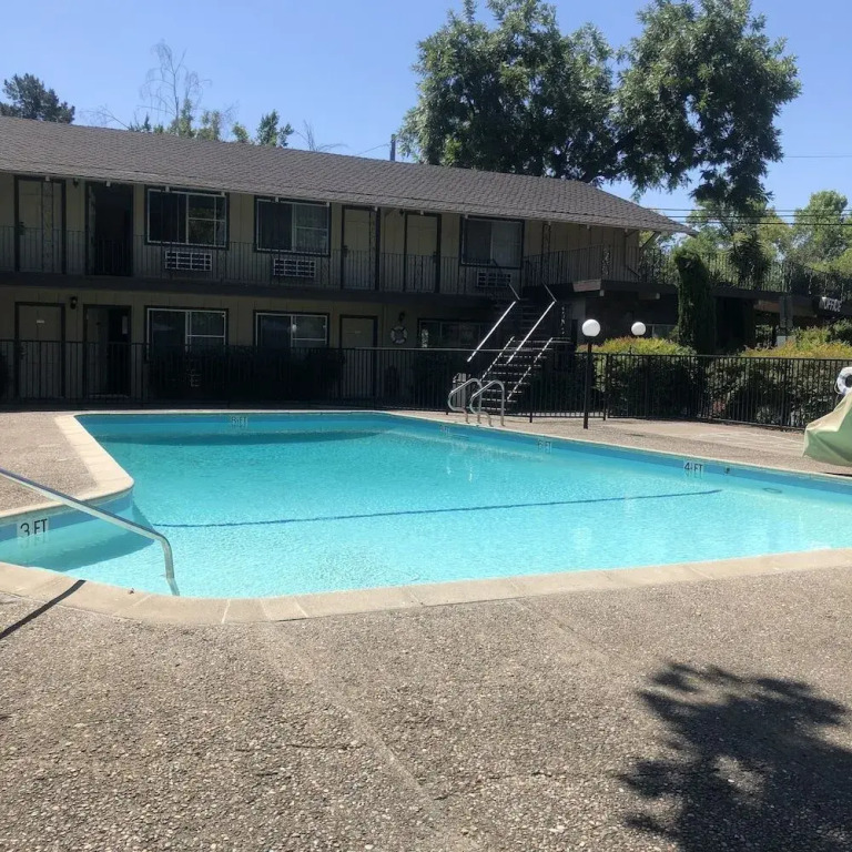Hillside Inn