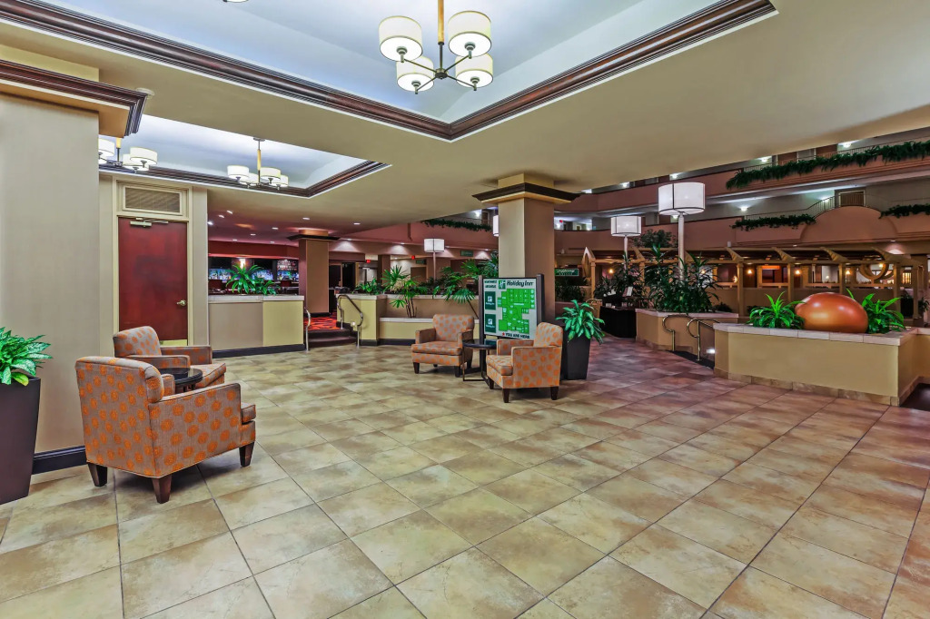 Holiday Inn Springdale-Fayetteville Area by IHG