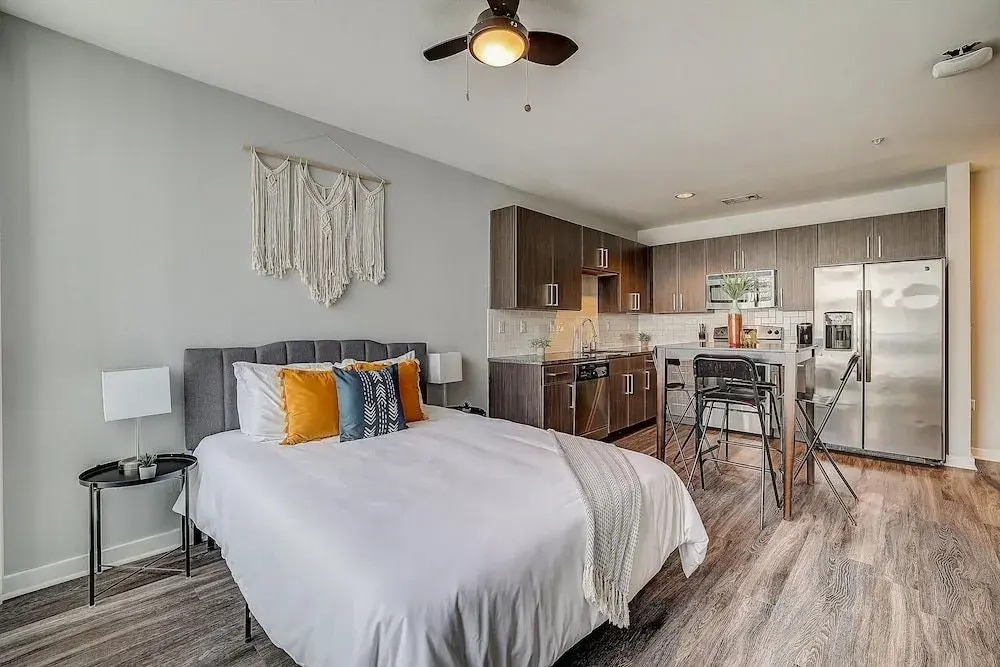 FRONTDESK Pointe on Rio Apts West Campus Austin
