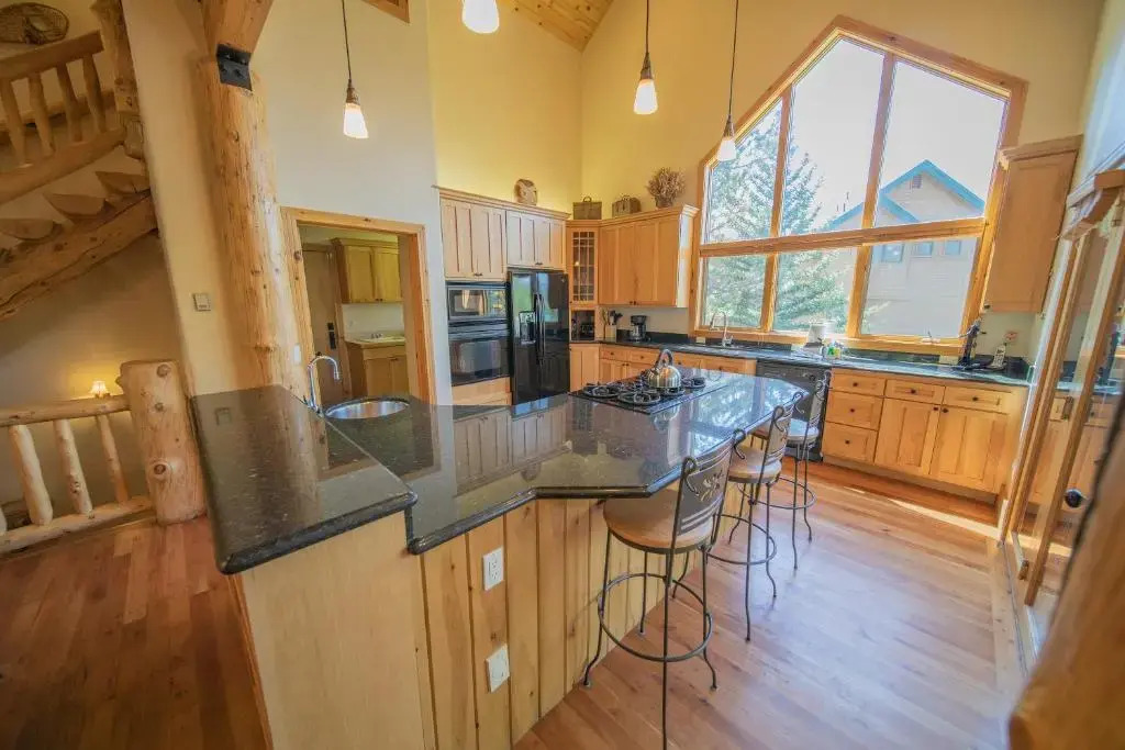 Goldenrod Home 6