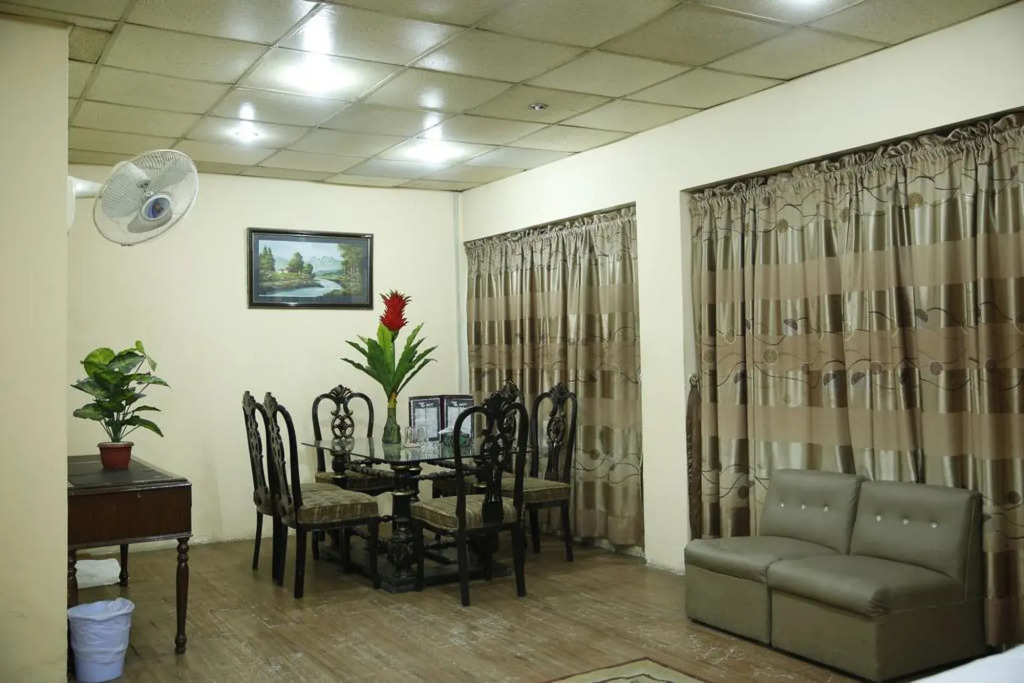 Mall View Hotel