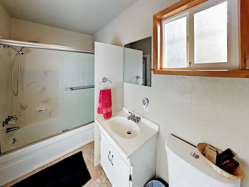 3575 April Dr Home 3 Bedrooms 2.5 Bathrooms Home