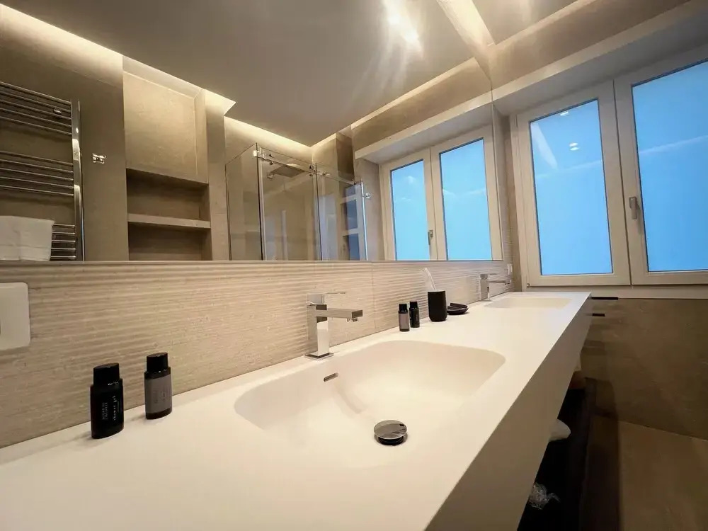 Arya Guest House