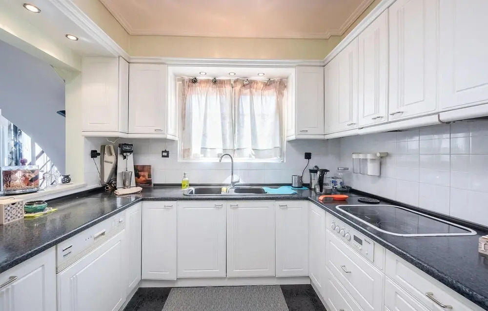 Beautiful Home in Lechaio Corinthias With 4 Bedrooms, Outdoor Swimming Pool and Swimming Pool