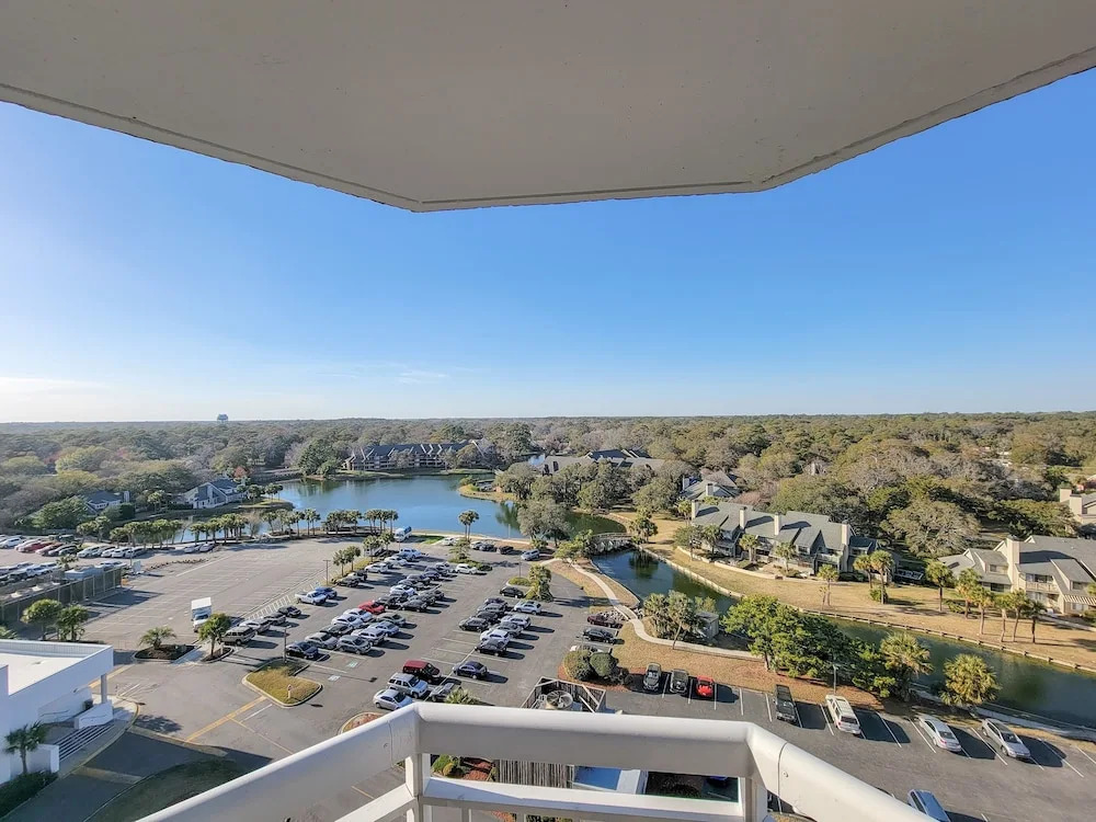 1201 South Hampton 2 Bedroom Condo