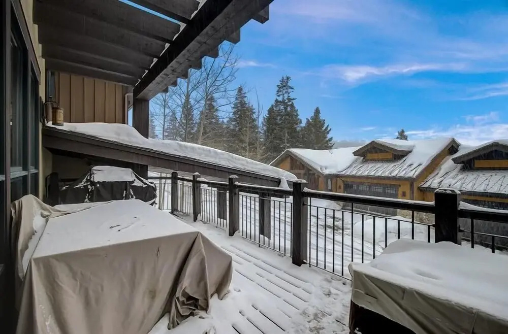 The Lookout by Avantstay Beautiful Mountain Escape w/ Hot Tub & Movie Theatre