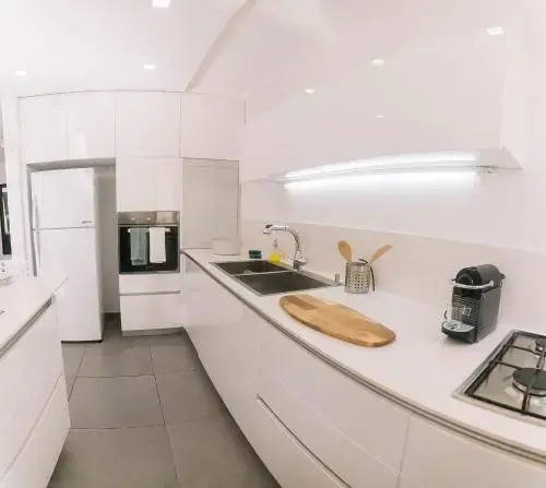 Luxury Neve Tsedek 3 Bdr Apartment
